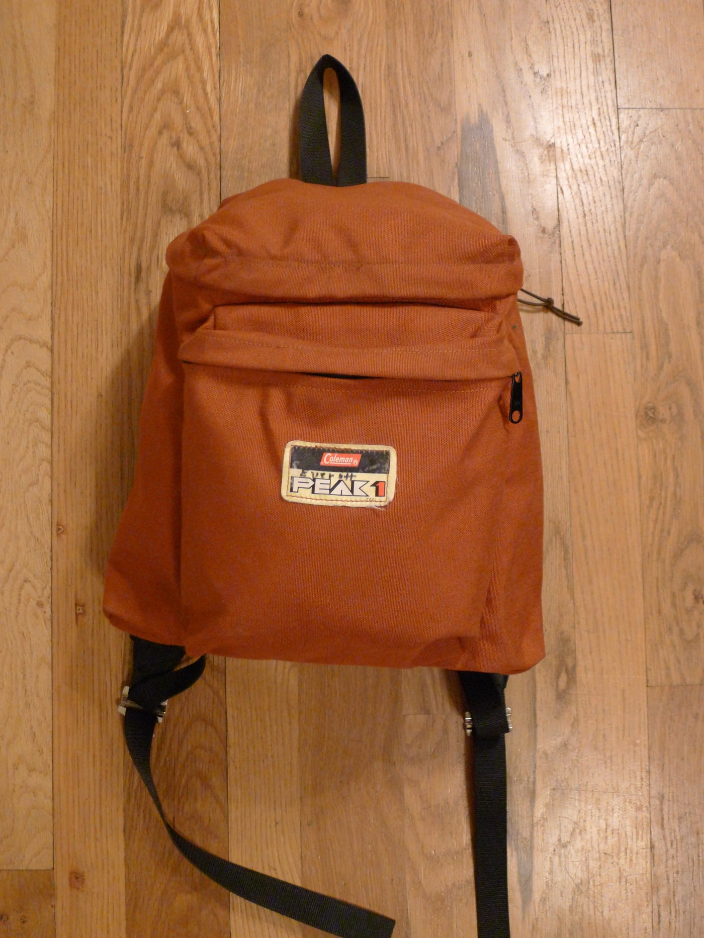 Coleman Peak 1 Day Pack Backpack – Basecamp Vintage & Archives