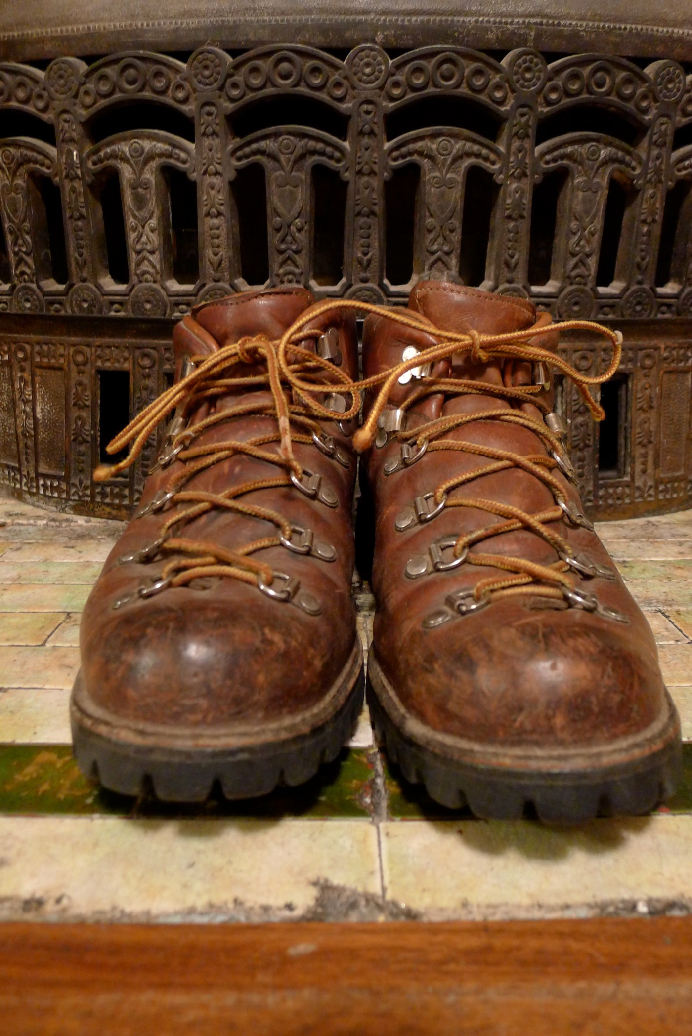 Danner 6490 Hiking Boots – Basecamp Vintage & Archives